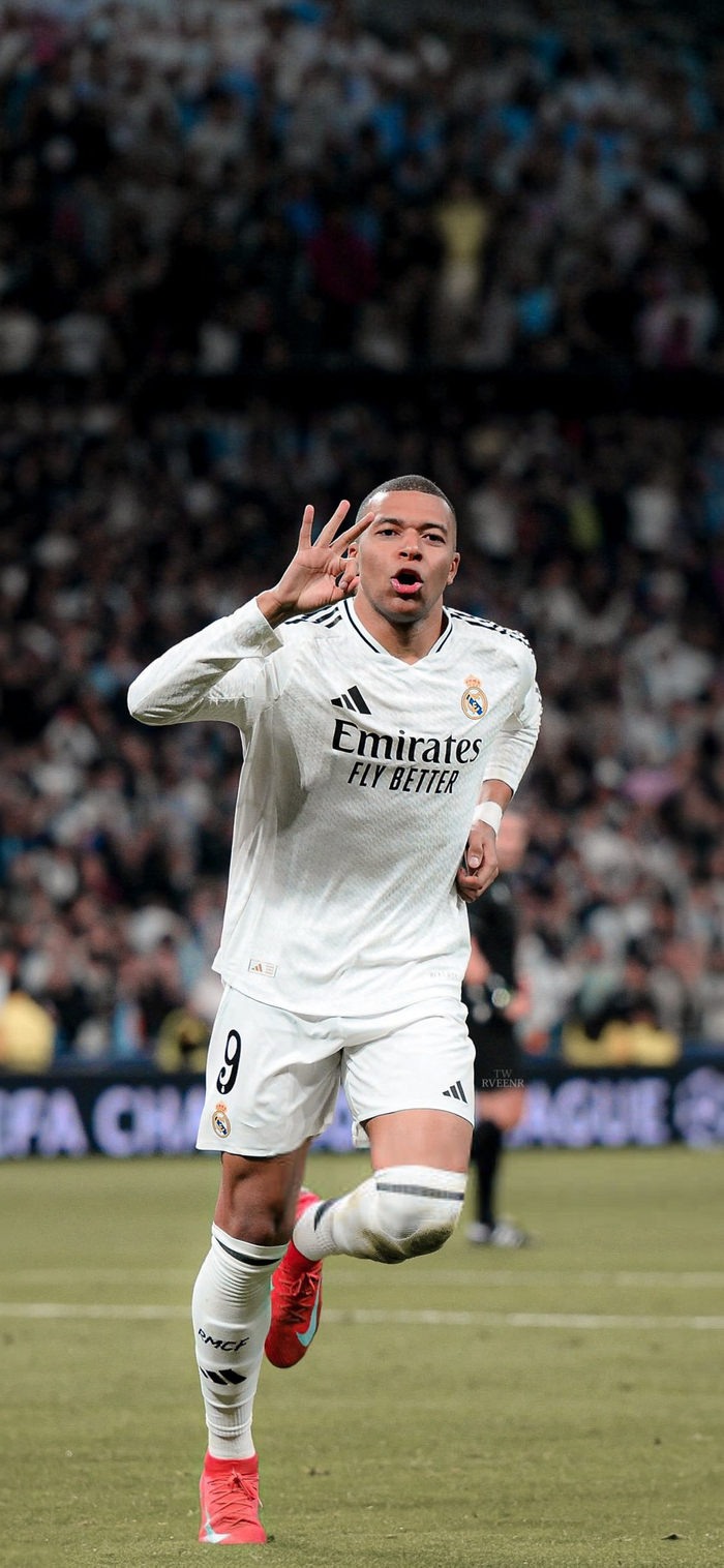 官方：英格兰名哨安东尼-泰勒将执法欧冠第4轮布鲁日vs巴萨（官宣：英格兰名裁安东尼-泰勒将执法欧冠第4轮布鲁日对阵巴萨）