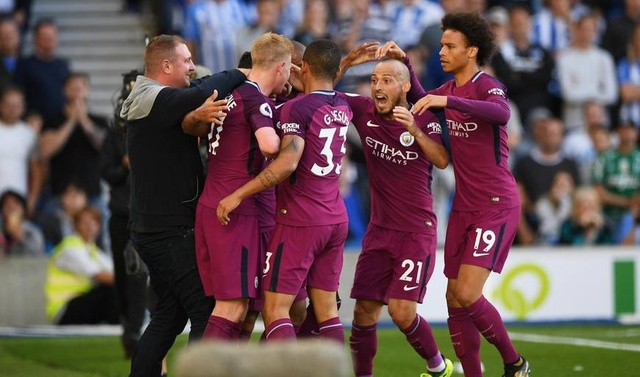 萨拉赫缺阵利物浦争议点球告负，球员称判罚牵强（萨拉赫缺阵之际利物浦折戟争议点球，球员直指判罚牵强）