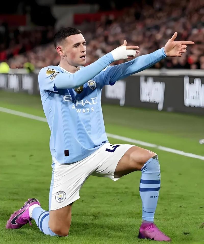 拉姆：中场还是右后卫？基米希已证明自己可以都踢得很好（拉姆发问：中场还是右后卫？基米希已证明两位置皆出色）