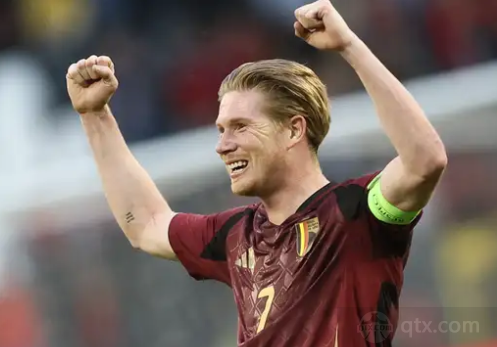 弗里克：理解亚马尔对换下不满，下次我会让他坐替补席（弗里克：理解亚马尔对被换下不满，下次将安排他打替补）