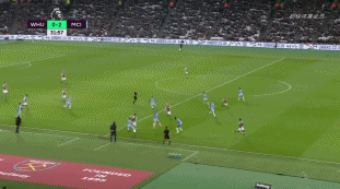 拜仁莱万多夫斯基关键进球锁定胜局（莱万多夫斯基致胜进球助拜仁取胜）